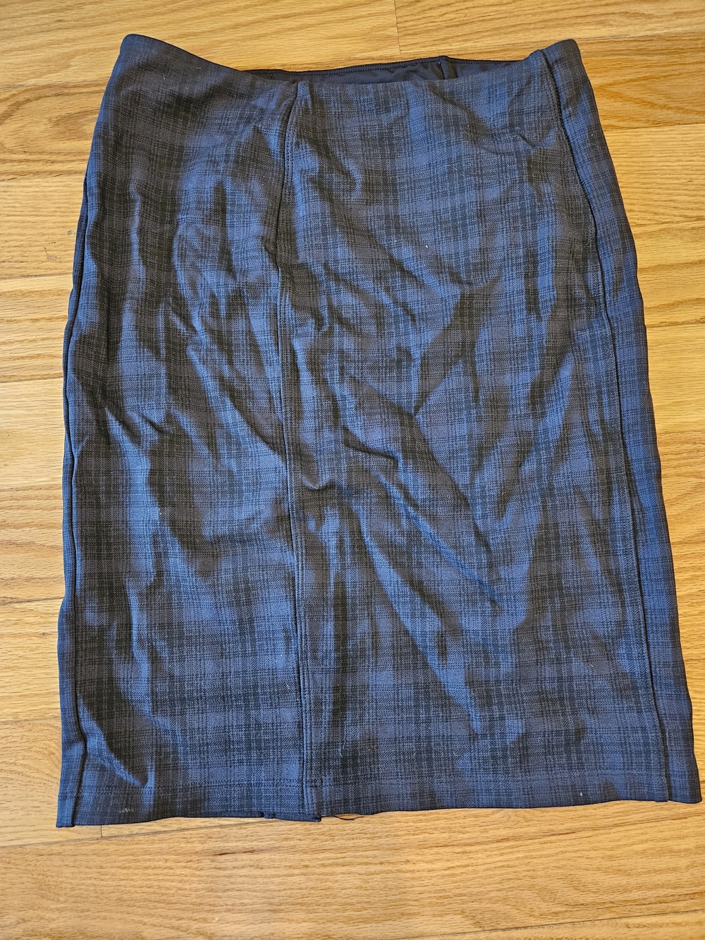 LIVERPOOL Classic Navy Plaid PULL-ON STRETCH Pencil Skirt - Women
